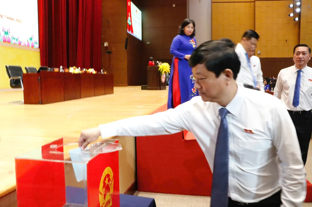 Ông Nguyễn Mạnh Cường được bầu giữ chức Phó Chủ tịch UBND TP.HCM-bau-pho-chu-tiich-ubnd-tphcm.jpg