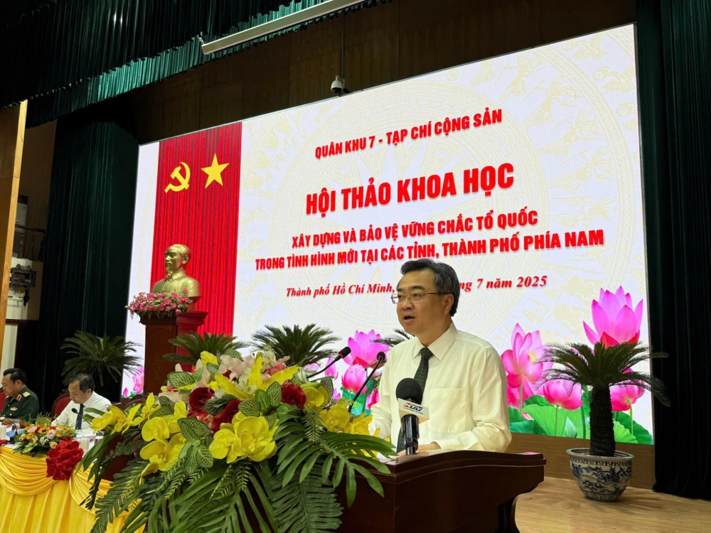 Ông Nguyễn Thanh Nghị: Các tỉnh, thành phố phía Nam là địa bàn chính trị quan trọng trong xây dựng bảo vệ Tổ quốc-ong-nguyen-thanh-nghu-quan-khu-7.jpg