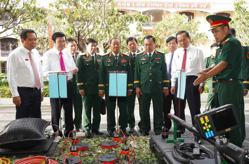 Bo-tu-lenh-TPHCM-dai-hoi-dang-bo (22).jpg