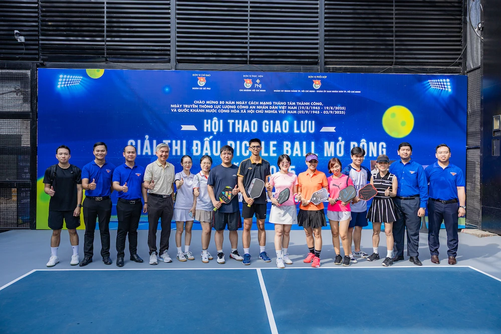 Gần 100 cán bộ đoàn viên TP.HCM tranh tài Pickleball kỷ niệm 80 năm Cách mạng tháng Tám-giao -lưu- thể- thao -Pickleball31.jpg