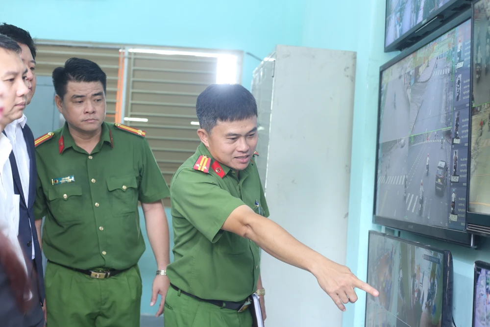 Công an phường Tăng Nhơn Phú35.JPG