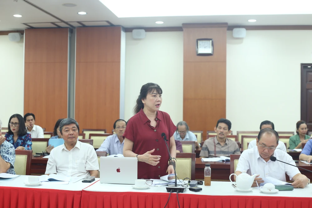 Ông Nguyễn Thanh Nghị-văn-nghệ-sĩ.jpg32.JPG.JPG