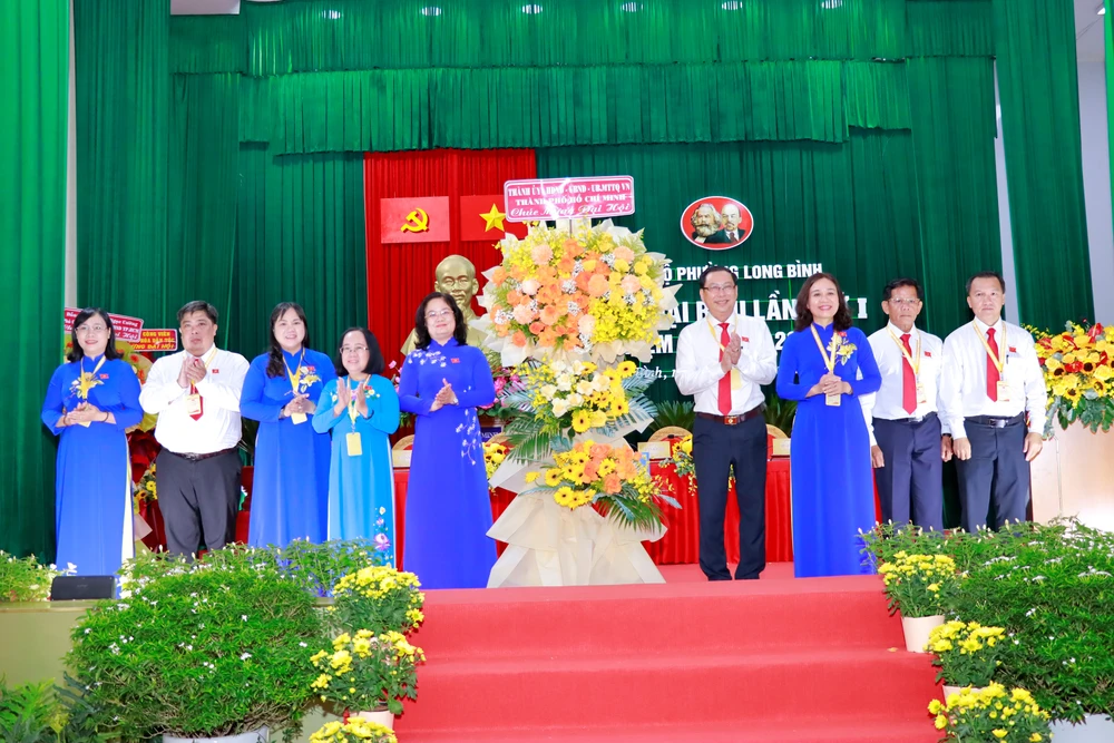 phuong-long-binh-nha-ga-metre (3).jpg