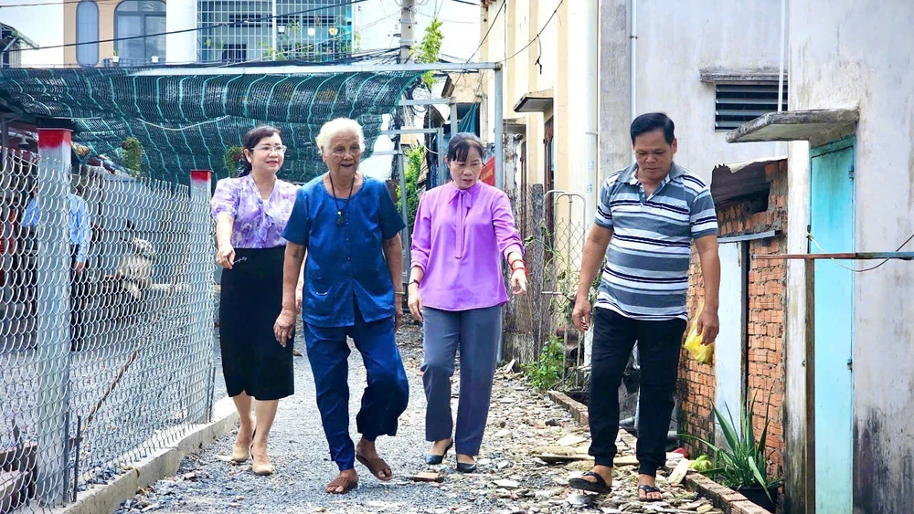 Hẻm rộng, phố thông nhờ phong trào hiến đất -phong-trào-hiến-đất (2).jpg