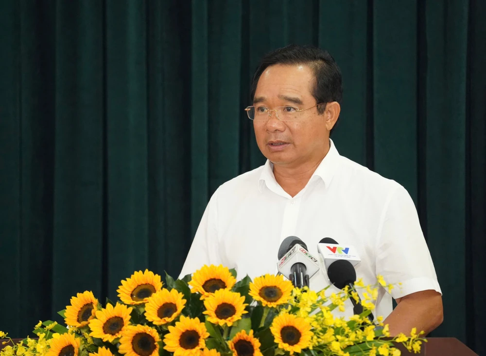 Chủ tịch UBND TP.HCM: Quan tâm công việc thẩm định, xác định giá đất-xác-dinh-gia-dat-hoi-nghi-ban-chao-hanh-lan-thu-4 (6).jpg