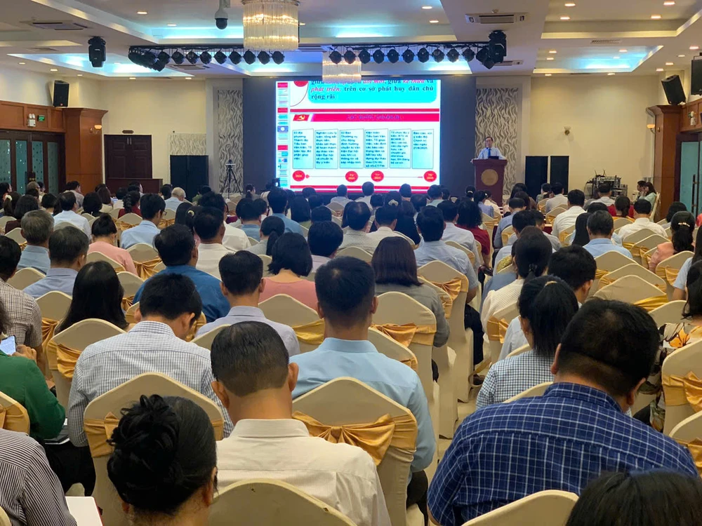 Sửa đổi Nghị quyết 98: Cần cơ chế thông thoáng để TP.HCM thu hút đầu tư, đạt tăng trưởng kinh tế 10% -tang-truong-kinh-te-tphcm.jpg