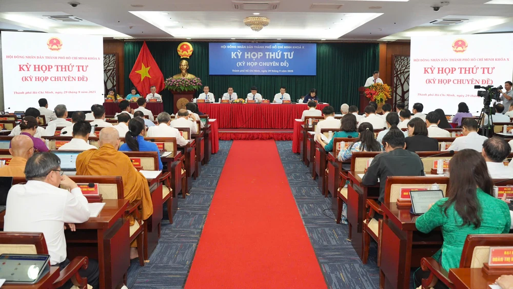 HĐND TP.HCM triệu tập kỳ họp chuyên đề làm công tác nhân sự-nhan-su-HDND-TPHCM.jpg