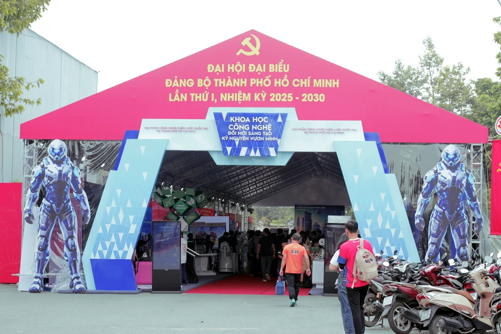 dai-hoi-dang-bo-tphcm-lan-thu-nhat (14.png