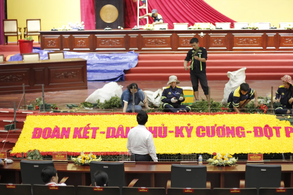 dai-hoi-dang-bo-tphcm-lan-thu-nhat (17.png