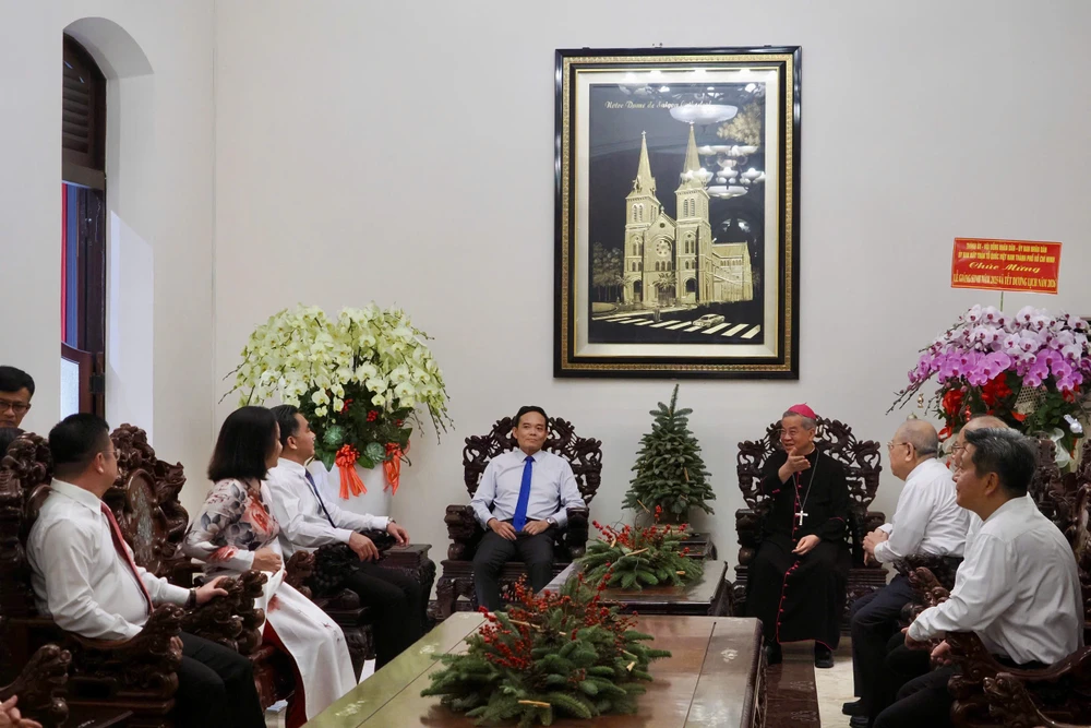 Giang-sinh-TPHCM (6).jpg