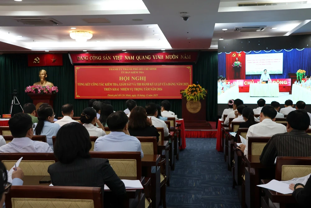 Ông Lê Quốc Phong: Chủ động kiểm tra, nâng cao nghiệp vụ kiểm soát tài sản, thu nhập -UBKT-thanh-uy-tphcm.jpg