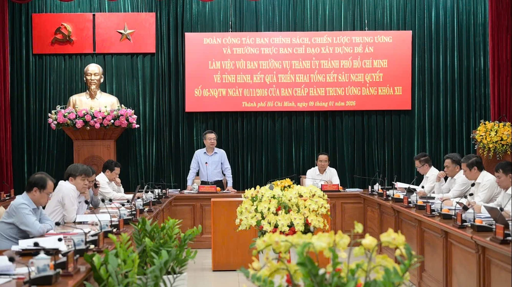 Ông Nguyễn Thanh Nghị: TP.HCM cần đột phá trong phát triển hạ tầng đồng bộ, hiện đại-hạ tầng-tphcm.jpg