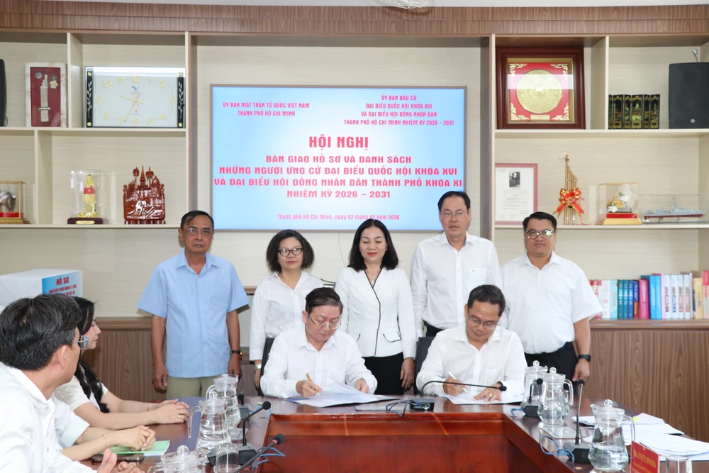 TP.HCM bàn giao 282 hồ sơ ứng cử đại biểu Quốc hội và HĐND để MTTQ hiệp thương lần 2 -bau-cu-dai-bieu-quoc-hoi 2.JPG