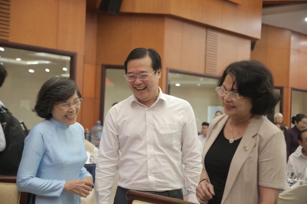 Ông Trần Lưu Quang: Dấu ấn mà các thế hệ trước đã để lại là những viên gạch nền quan trọng cho sự phát triển TP.HCM hôm nay.JPG