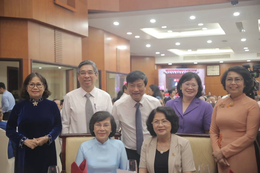 thaanh-uy-tphcm-gap-mat-2026 3.JPG