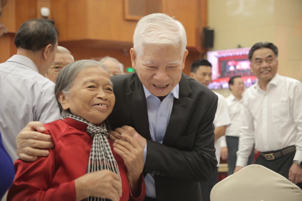 thaanh-uy-tphcm-gap-mat-2026 (8).JPG