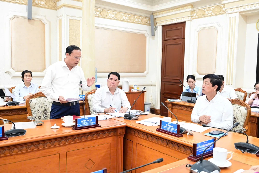 TP.HCM rà soát nhân khẩu, thực tế cư trú tại nhà trọ, chung cư, khu công nghiệp để không bỏ sót cử tri-hop-bau-cu-phien-thu-7-tphcm.jpg