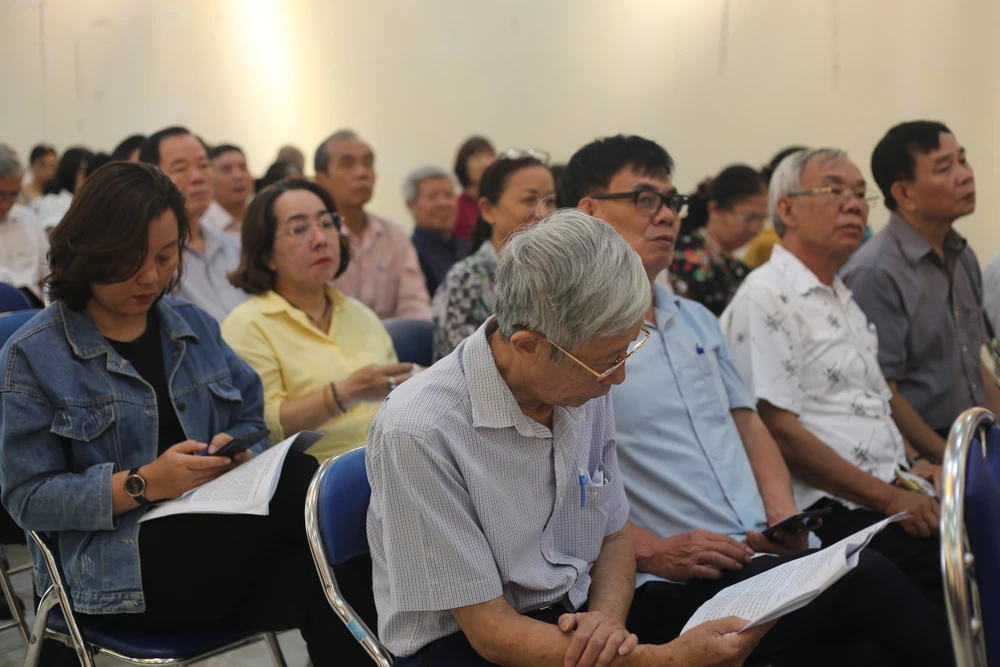 tiep-xuc-cu-tri-DBQH-TPHCM 2.JPG