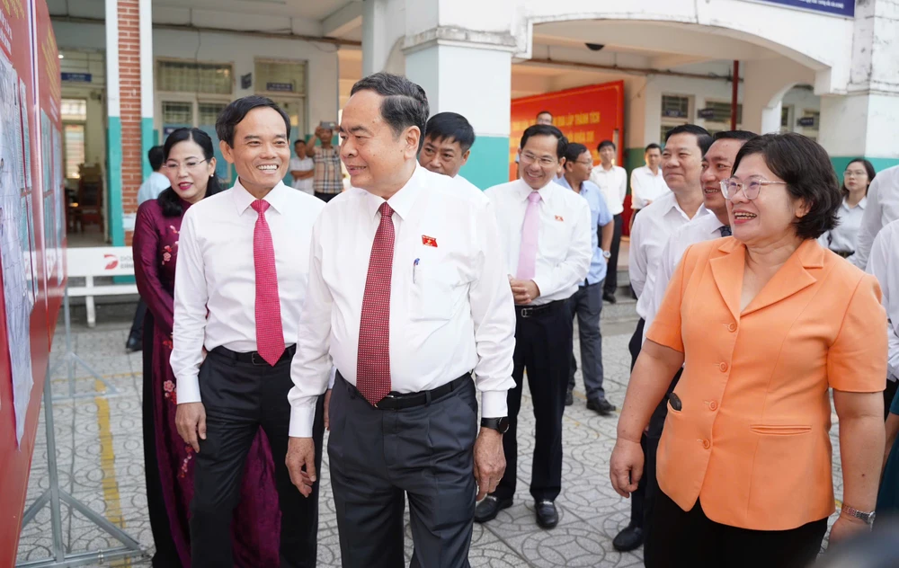 chum-anh-bau-cu-tphcm 4.jpg