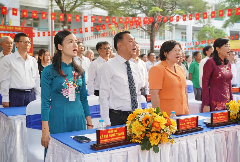 chum-anh-bau-cu-tphcm 5.jpg