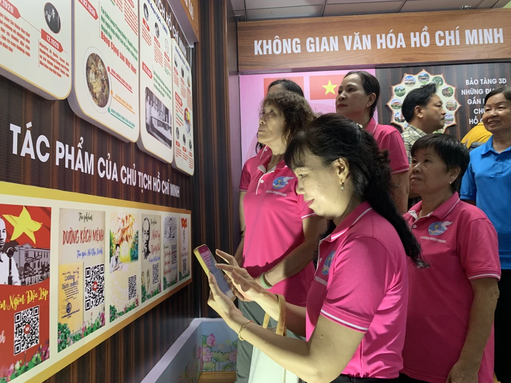 khong-gian-van-hoa-ho-chi-minh-phuong-minh-phung2.JPG