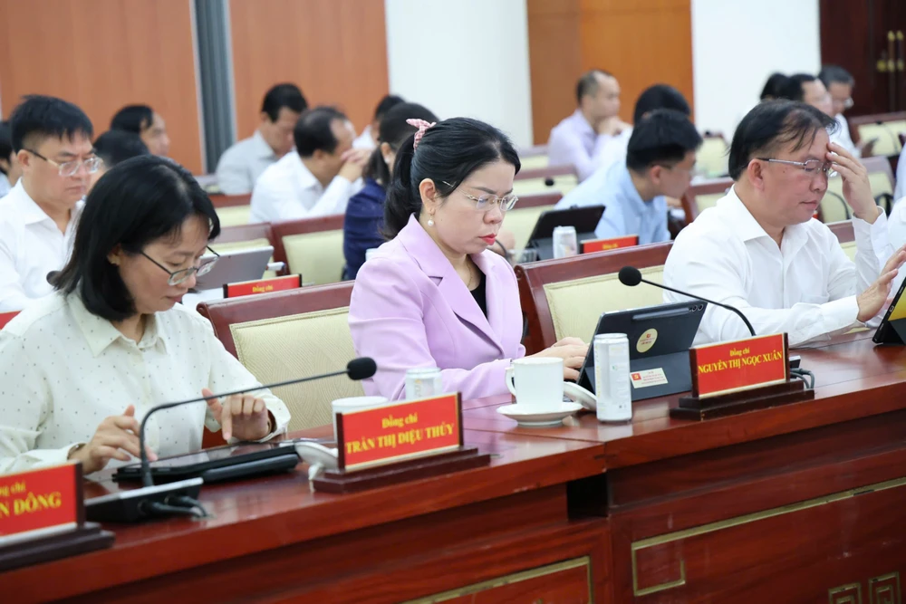 chinh-quyen-dia-phuong-hai-cap-tphcm 4.jpg