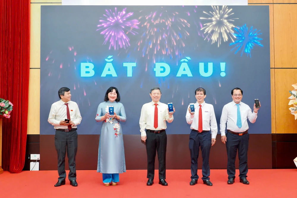 bao-gssp-trao-giai.jpg