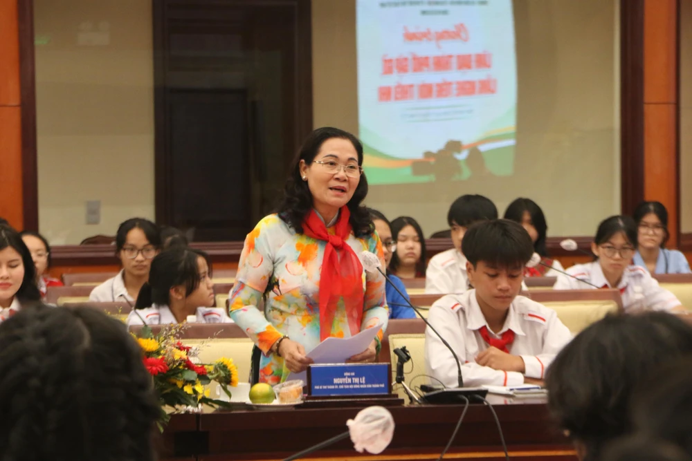 Bà Nguyễn Thị Lệ mong được lắng nghe trực tiếp những tâm tư, tình cảm và trao đổi những vấn đề các em thiếu nhi quan tâm. Ảnh: THẢO PHƯƠNG