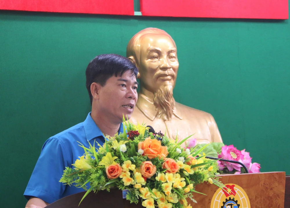 Ông Phạm Chí Tâm chia sẻ về kế hoạch trao tặng BHXH tự nguyện thời gian tới. Ảnh: THẢO PHƯƠNG