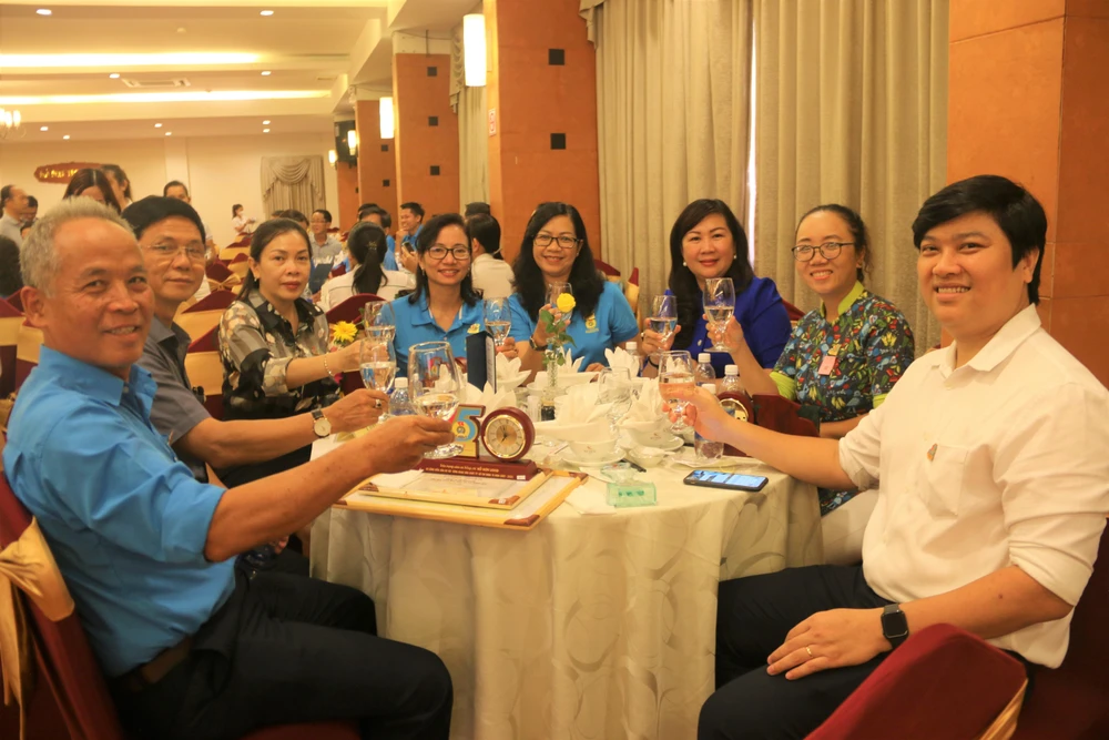 15 năm chăm lo đoàn viên công đoàn, người lao động ảnh 2