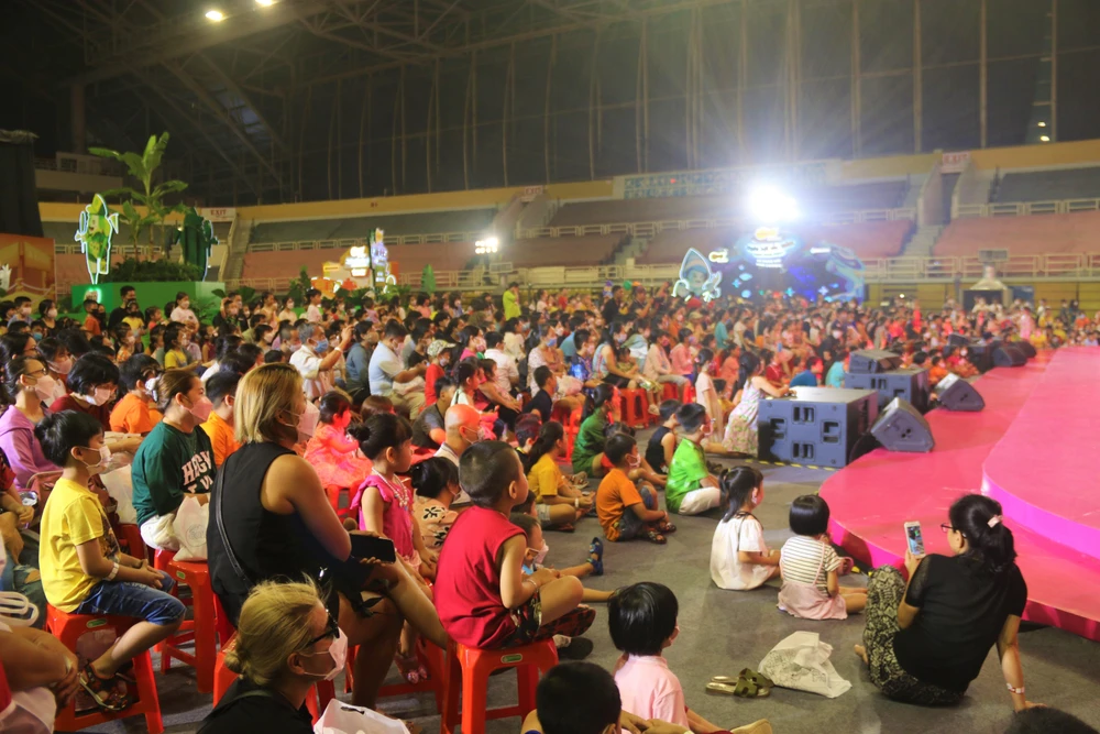 Theo Ban tổ chức, sự kiện này là một bước đi mạnh mẽ trong hành trình lan tỏa thông điệp “Màu sắc giúp trẻ em thông minh hơn”. Tại sự kiện, các bạn nhỏ và bậc phụ huynh háo hức bước vào một không gian ngập tràn màu sắc và trải nghiệm một cuộc phiêu lưu kỳ thú đầy sáng tạo.