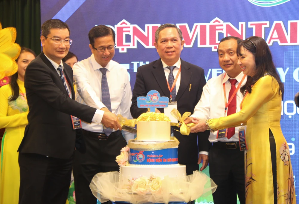 35 năm hình thành và phát triển, BV Tai Mũi Họng TP.HCM đạt được nhiều thành tựu đáng tự hào. Ảnh: THẢO PHƯƠNG