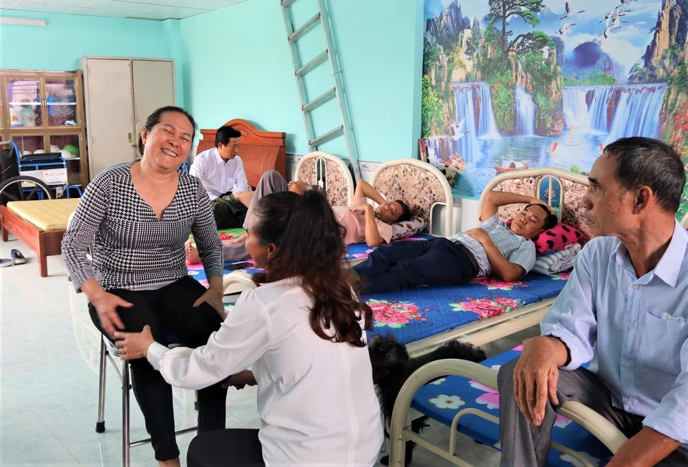 Xây nhà lưu trú là tâm nguyện được ấp ủ từ lâu của vợ chồng bác sĩ Nga và Huy. Ảnh: TRẦN MINH