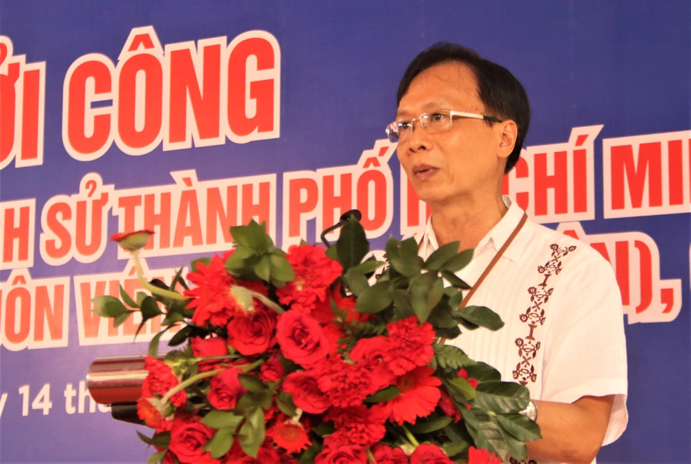 Ông Hoàng Anh Tuấn, Giám đốc Bảo tàng Lịch sử TP.HCM, phát biểu. Ảnh: THẢO PHƯƠNG