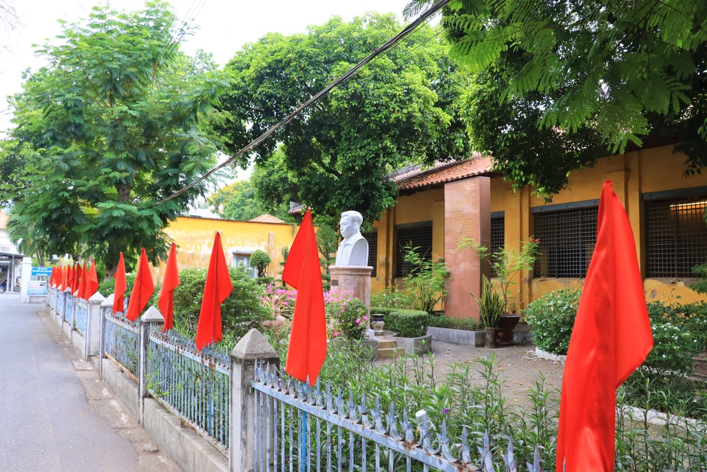 Di tích trại giam Tổng Bí thư Trần Phú trước ngày tu bổ ảnh 1