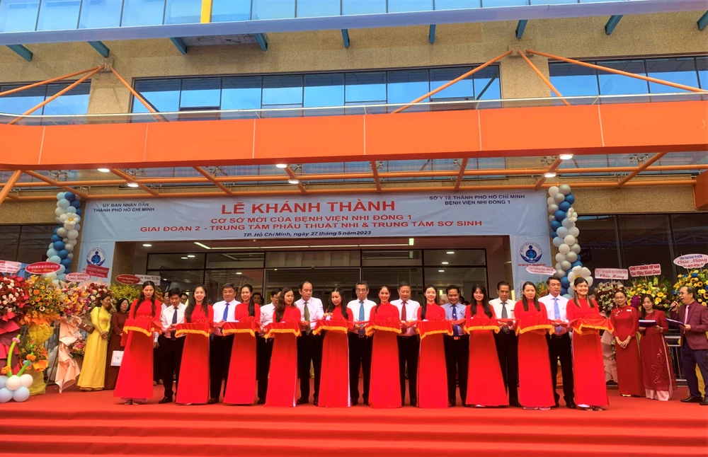 Khánh thành cơ sở mới giai đoạn 2 - Trung tâm Phẫu thuật nhi và Trung tâm Sơ sinh. Ảnh: THẢO PHƯƠNG