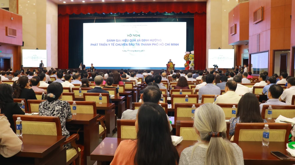 Hội nghị đánh giá hiệu quả và định hướng phát triển y tế chuyên sâu tại TP.HCM. ẢNH: VÕ THƠ
