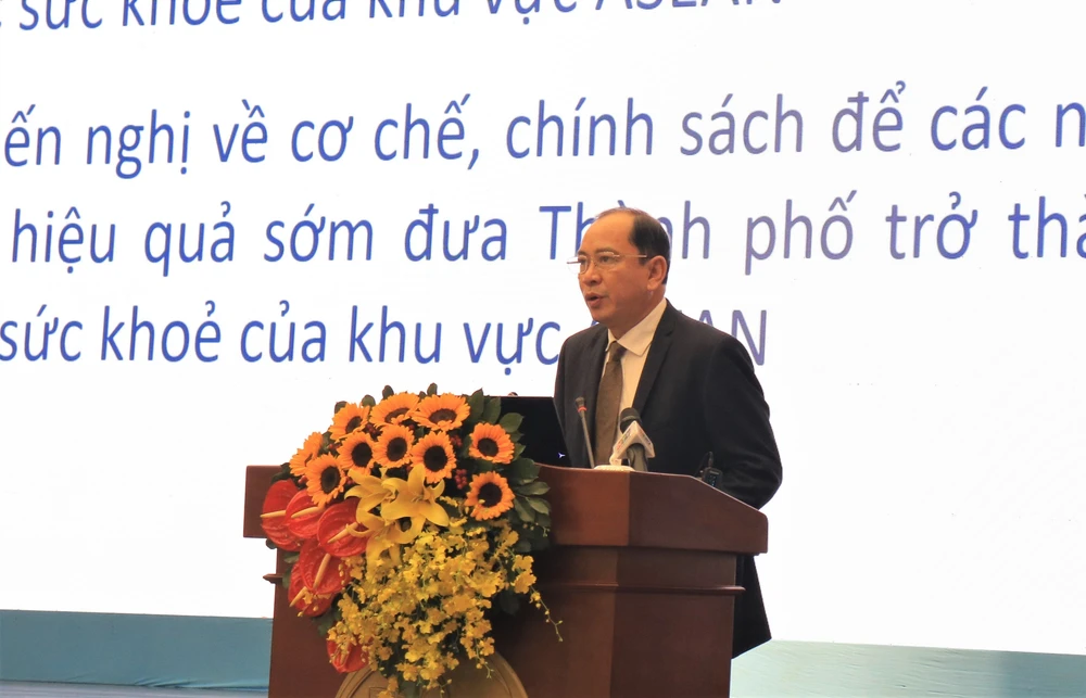 PGS-TS-BS Tăng Chí Thượng, Giám đốc Sở Y tế TP.HCM phát biểu tại hội nghị. Ảnh: VÕ THƠ