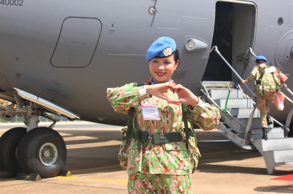 “Biết sẽ có nhiều khó khăn thử thách, nhưng tôi đi để có thêm trải nghiệm, giúp mình trưởng thành hơn, học cách nỗ lực phấn đấu để mạnh mẽ hơn. Đặc biệt, tôi có sức trẻ, có hậu cần vững chắc là BV Quân y 175, lên đường làm nhiệm vụ với mong muốn góp một chút sức nhỏ để gìn giữ hòa bình Liên hợp quốc.