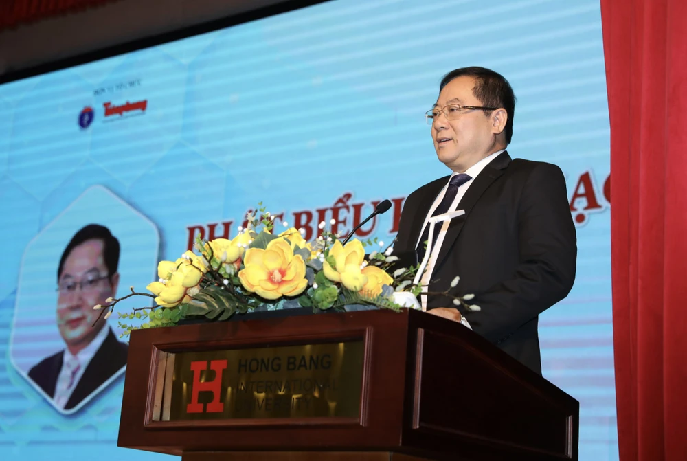 ong le xuan son tong bien tap bao tien phong