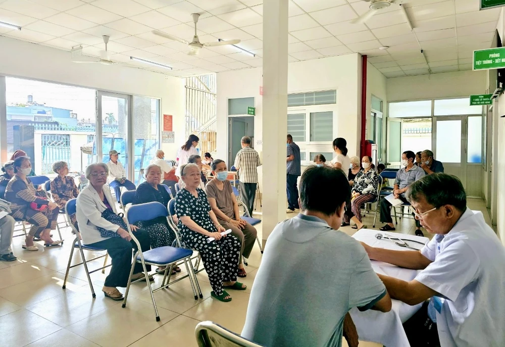 già hóa dân số tại TP.HCM