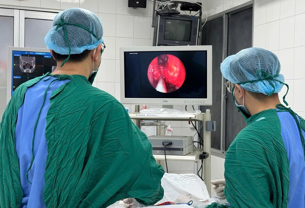 điều trị bệnh hiếm gặp