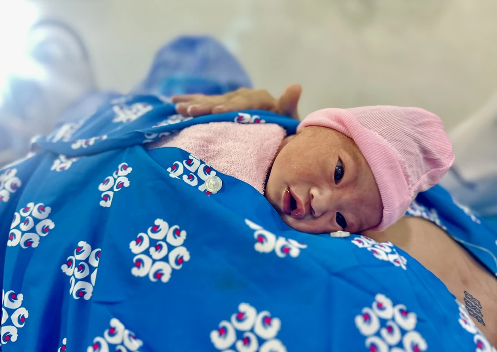 công dân nhí đầu tiên