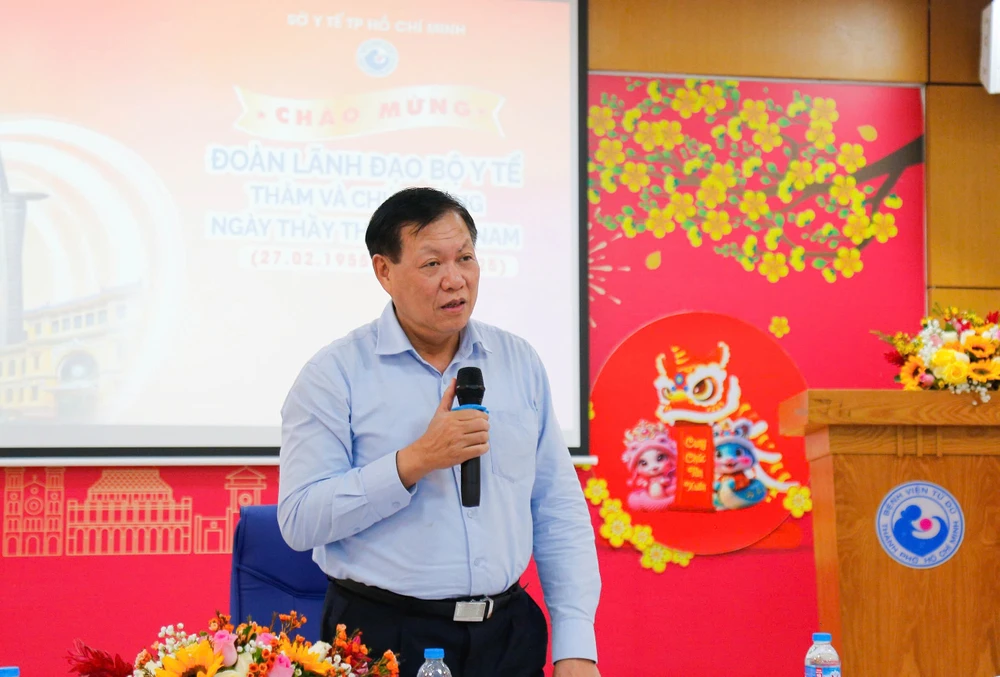 Thứ trưởng Bộ Y tế Đỗ Xuân Tuyên