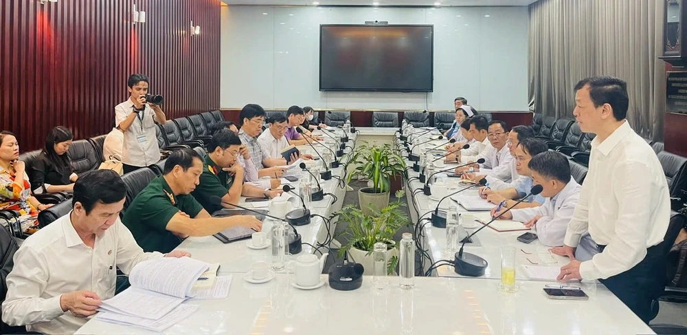 cấp cứu lễ diễu binh