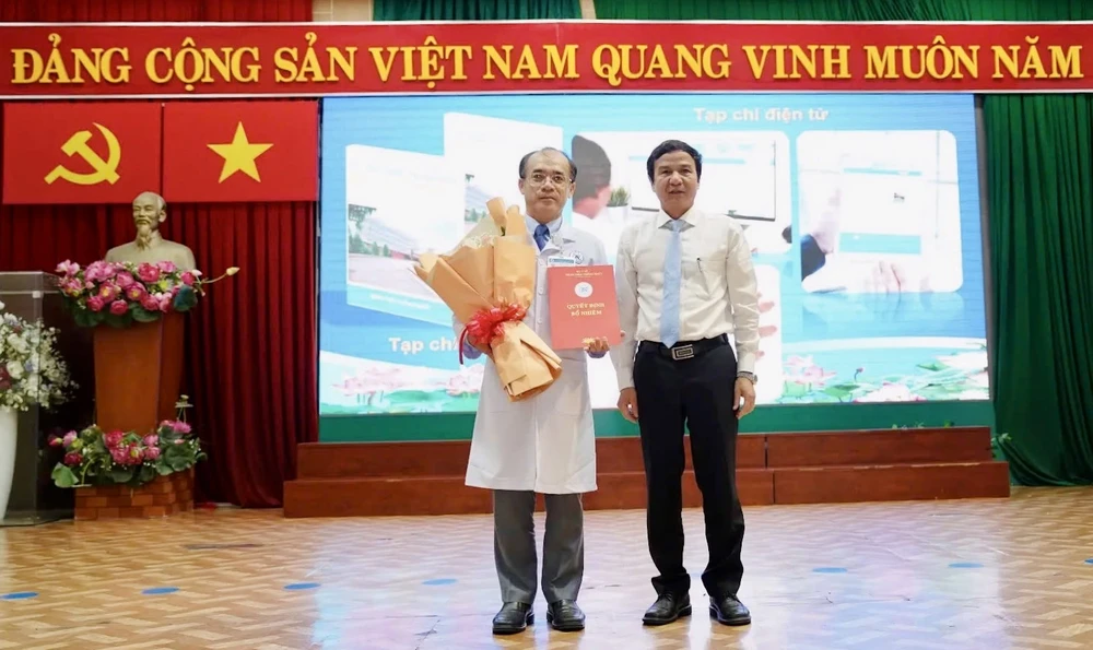 tạp chí Sức khỏe và lão hóa của Bệnh viện Thống Nhất