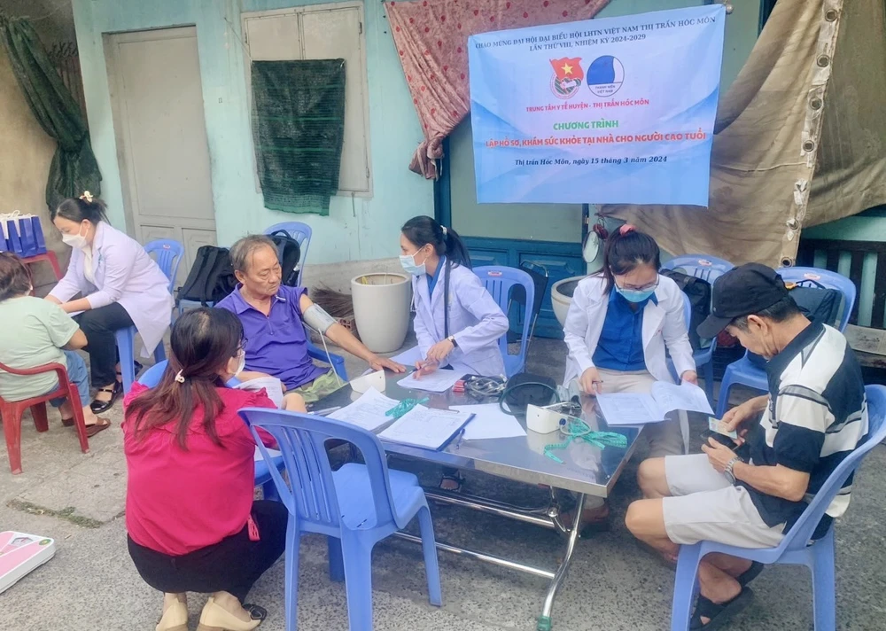 khám sức khỏe miễn phí