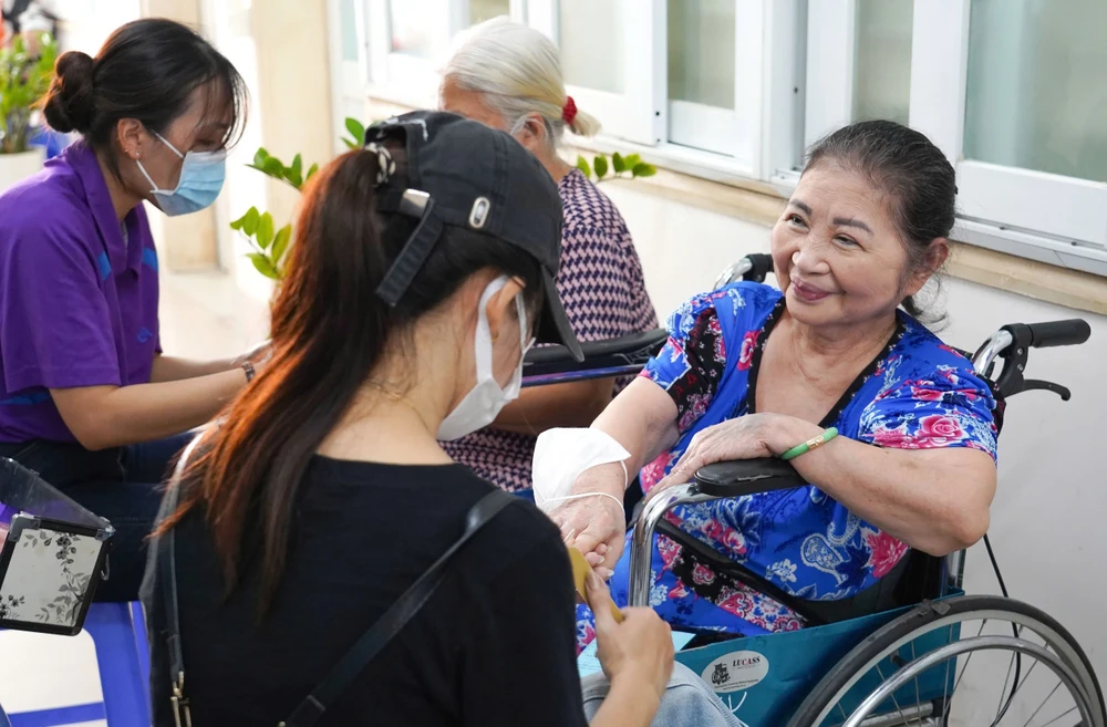 Ngay-phu-nu-Viet-Nam (6).jpg