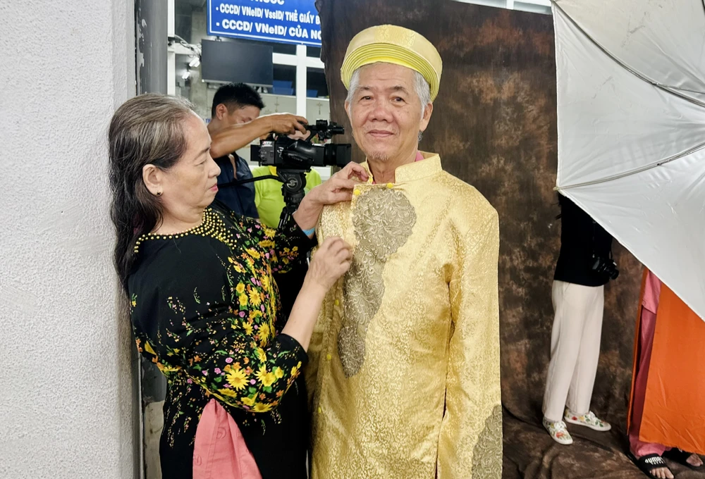 chu-nhat-chia-se-yeu-thuong (8).jpg