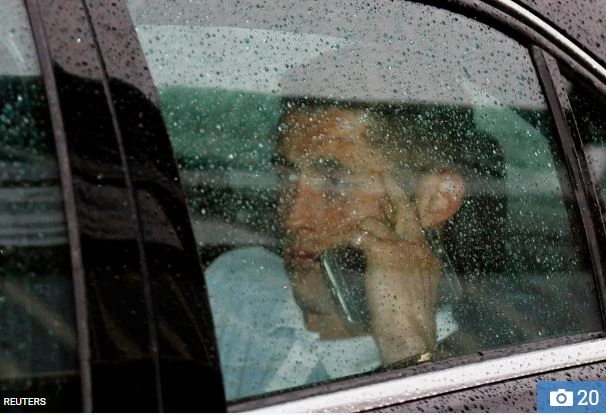 Gary Cahill vẫn trầm lặng sau trận thua bị cho là ô nhục của bóng đá Anh.